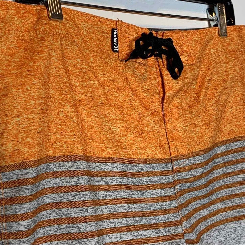 EUC Hurley Board Shorts Swim Trunks Orange and Gray Striped Size 32 - Picture 6 of 6